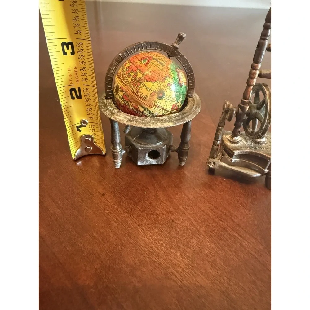Vintage Metal Die Cast Mini Yellow World‎ Globe Map Pencil Sharpener For Desktop